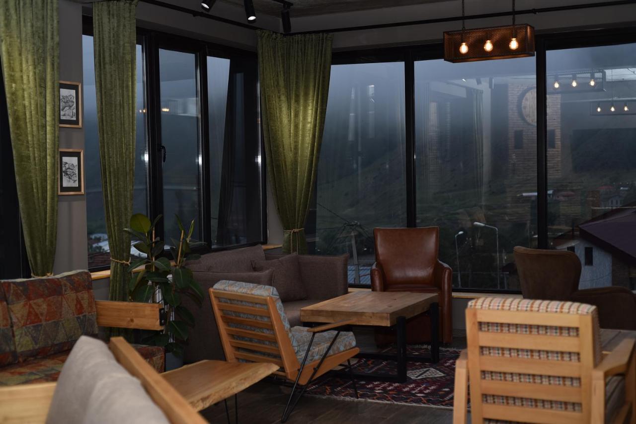Northgate Hotel Kazbegi Exterior photo